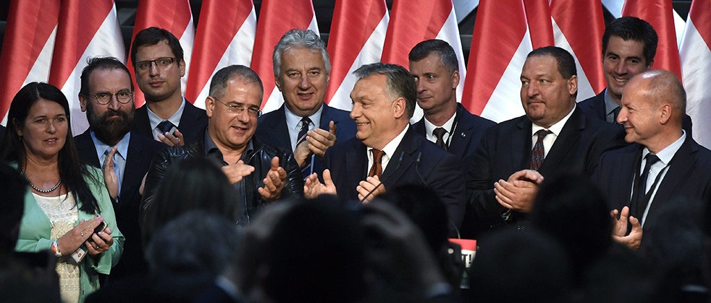 orban-kormany_2018_utan_1.jpg