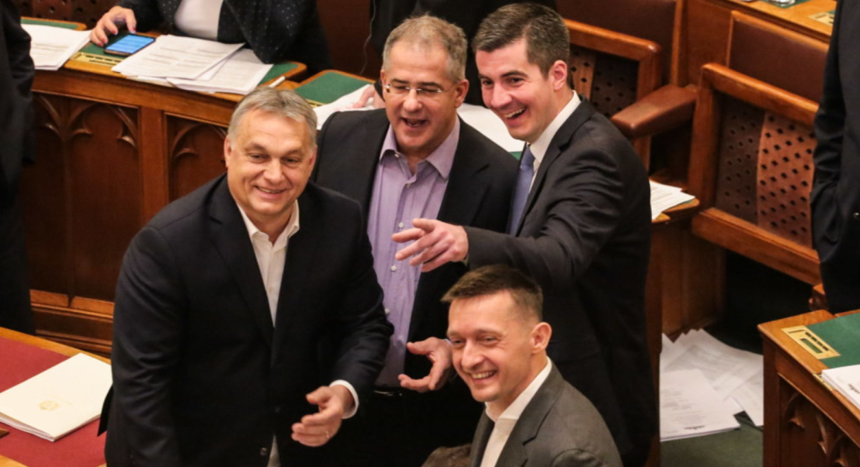 orban-kosa-rogan-x_mate_1.png