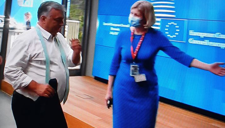 orban_pocakkal_brusszelben.png