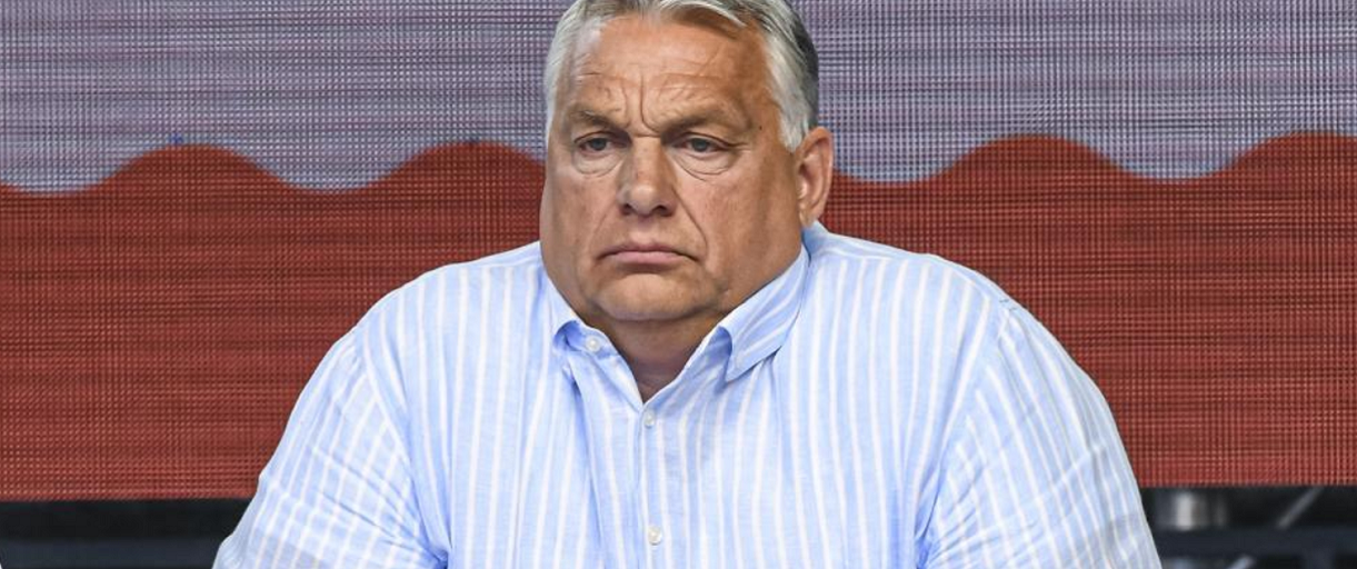 orban_viktor_a_felfuvalkodott_2023-07-22_tusvanyos_2.png