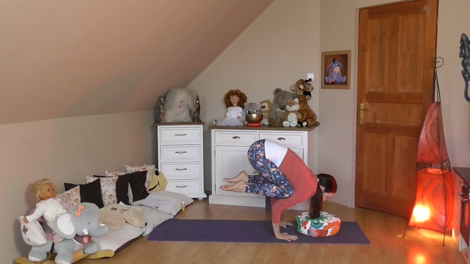 4_het-_zsakutca_bakasana.jpg