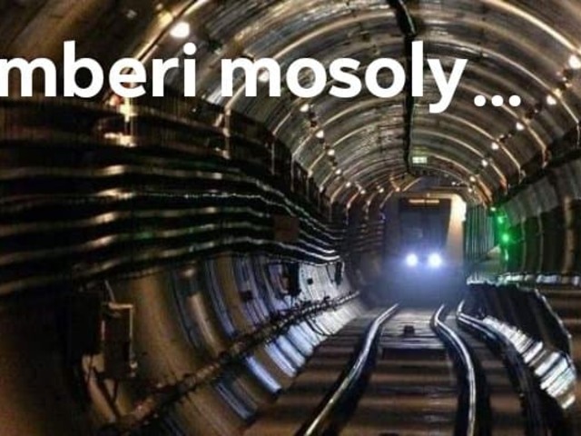 Emberi mosoly...