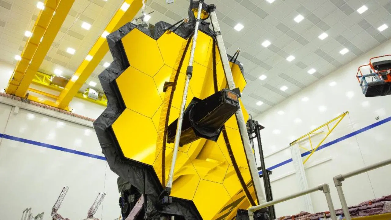 nasas-james-webb-space-telescope-completes-main-mirror-test.jpg