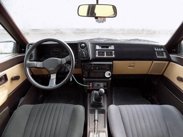 Hevenyészett statikus AE86 teszt női szemmel