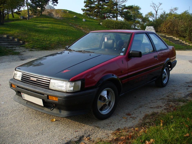 Úgysem jársz operába! - Toyota Corolla GT AE86