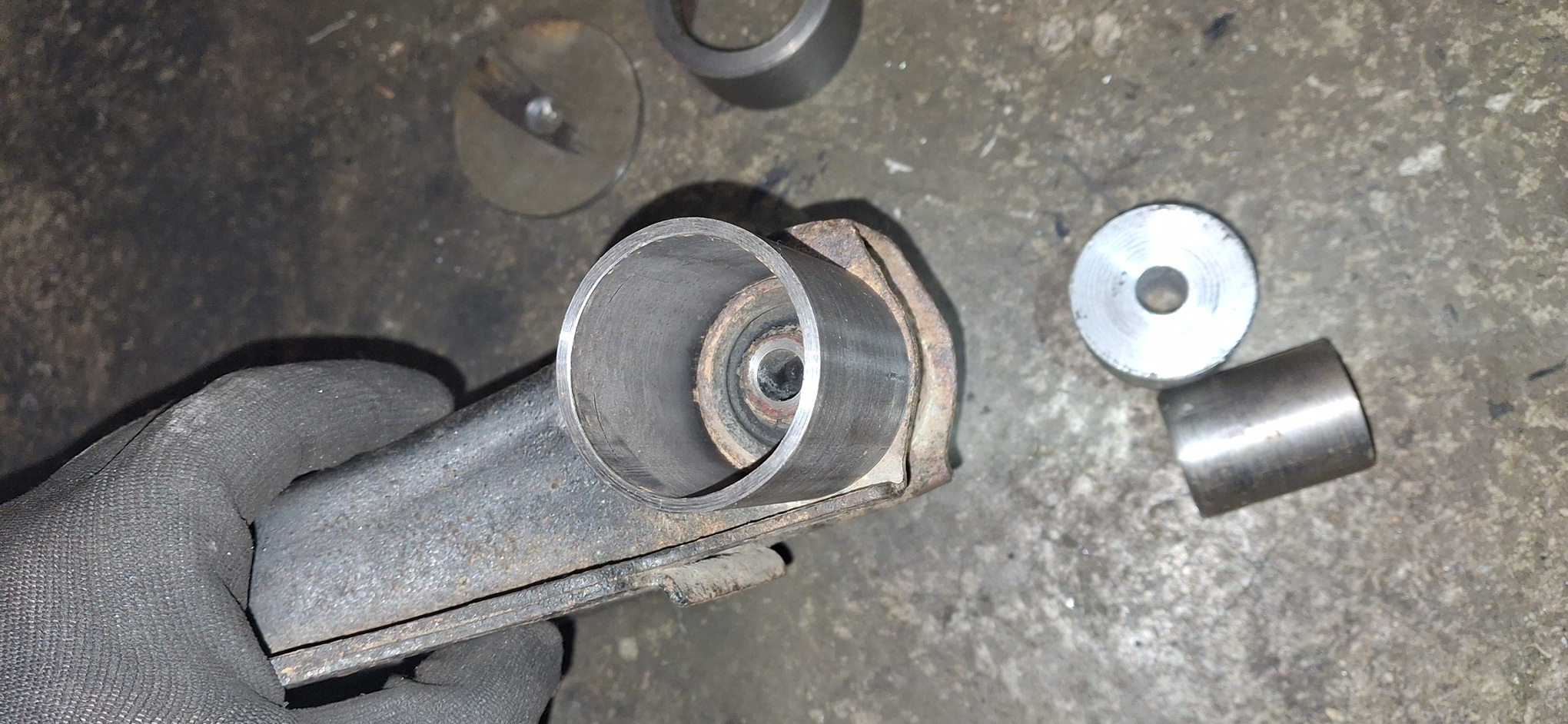 Mert más nem fért itt el