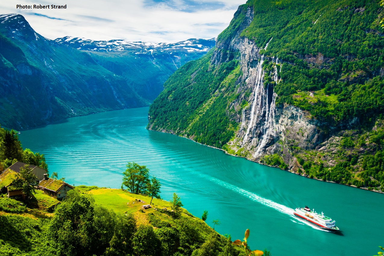 geiranger-skagefl_-med-akreditering.jpg