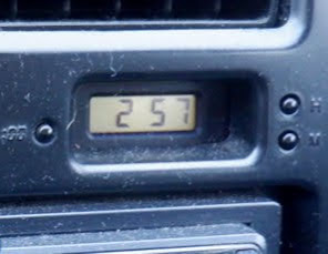 toyota_carina_1996_clock.jpg