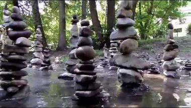 Szentendre Bükkös patak(Stone balance art in Hungary)