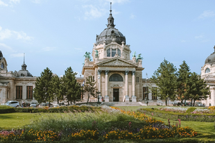Fürdőváros, világváros