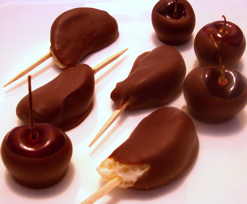 Chocolate-Covered-Fruit-Goodness.jpg