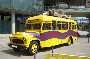 A sárga busz története