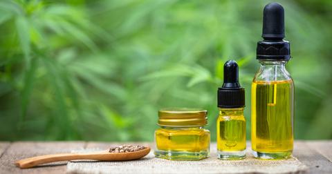 cbd-oil-side-effects-1580413846839.jpg