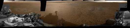 Curiosity-color-navcam-from-mastcam-panorama_sm.jpg