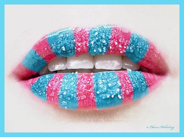 awesome-candy-glossy-rainbow-lips-8.jpg