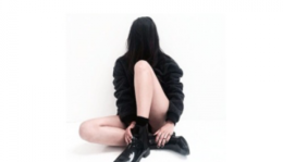 Klippremier: Gia - Only a Girl