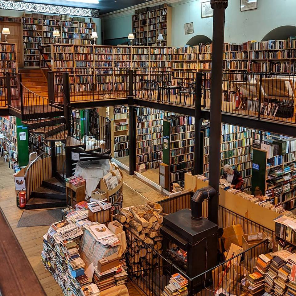 leakey_s_bookshop_iverness.jpg