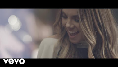 Danielle Bradbery - Sway magyarul