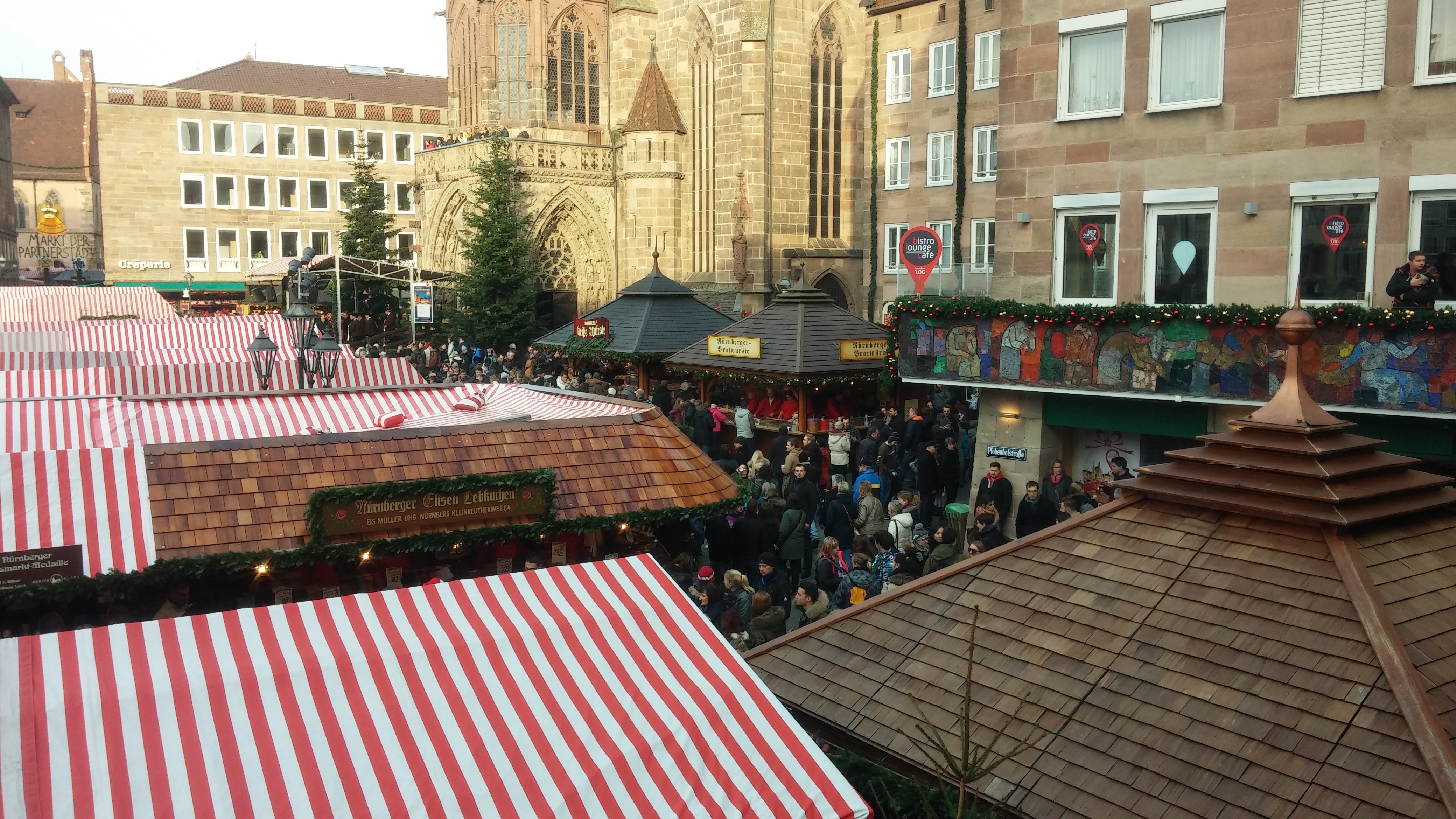 A Christkindlmarkt felülről - 1