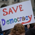 A demokrácia határán: politikai beavatkozások Európában