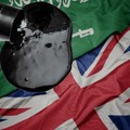 Szaúd-Arábia ajtaján kopogtat több olajért Boris Johnson