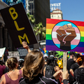 A social justice-koalíció bomlása – BLM a Pride ellen Bostonban