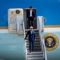 Eddigi legmegosztóbb külföldi útjára készül Joe Biden