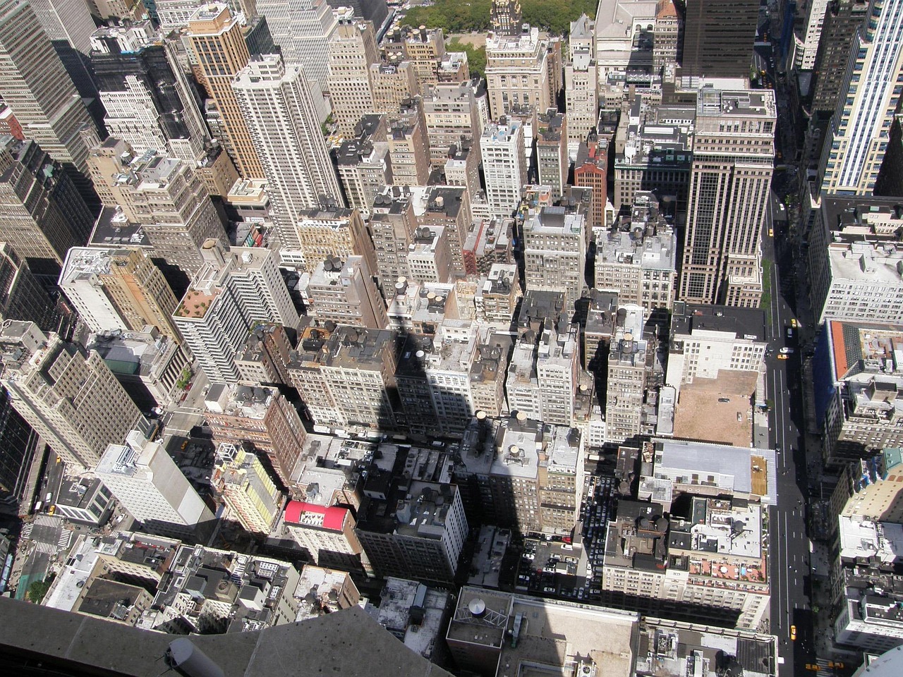 buildings-69400_1280.jpg