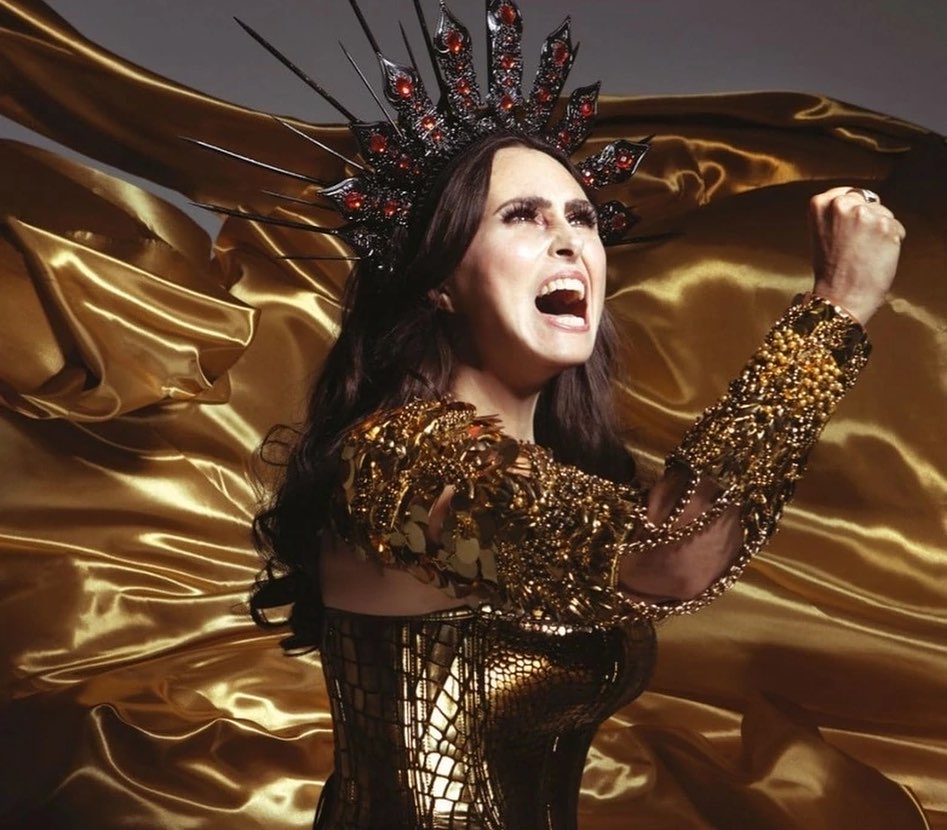 Sharon den Adel nem finomkodik: „Itt az ideje a politikai állásfoglalásnak”