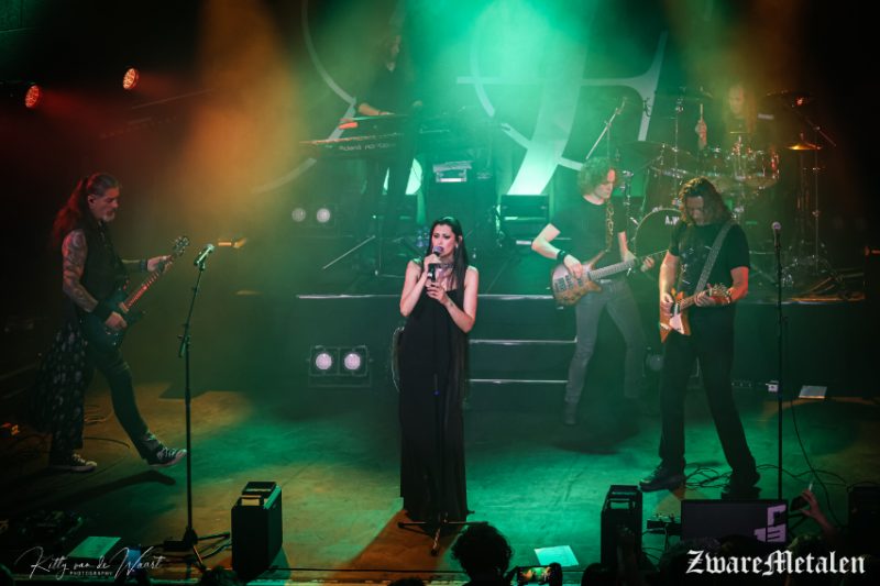 Élőfelvételes kisfilmmel jelentkezett az After Forever