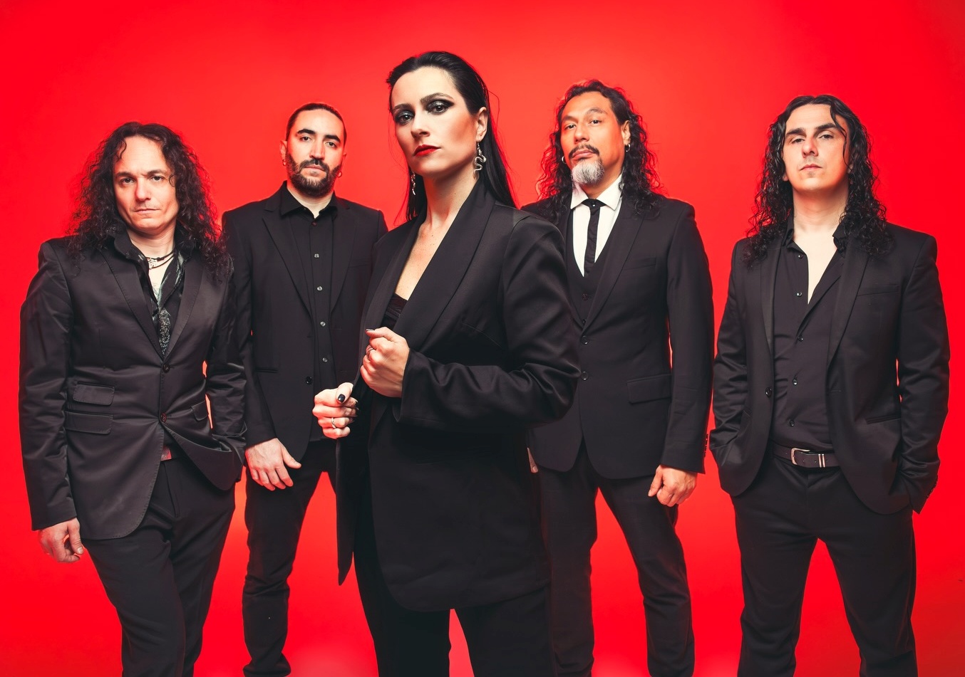 Négy év után új dallal jelentkezett a Bloodhunter