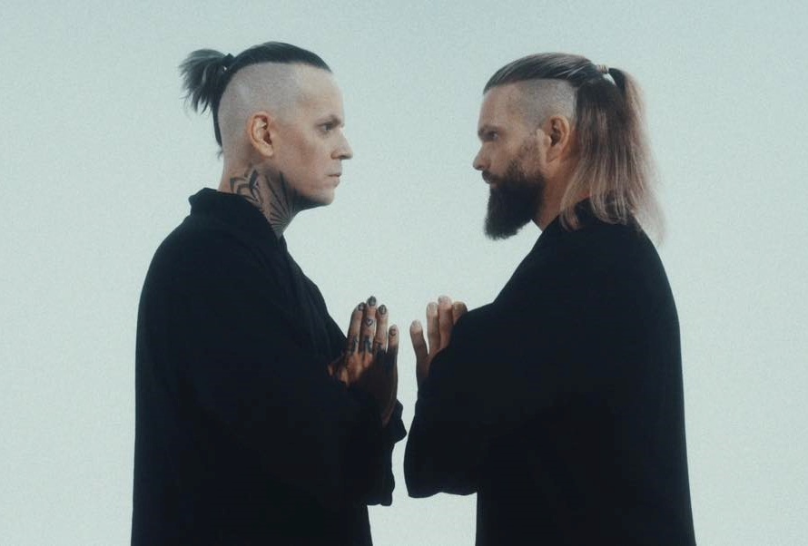 Bemutatta közös dalát a Lord Of The Lost és a Saltatio Mortis