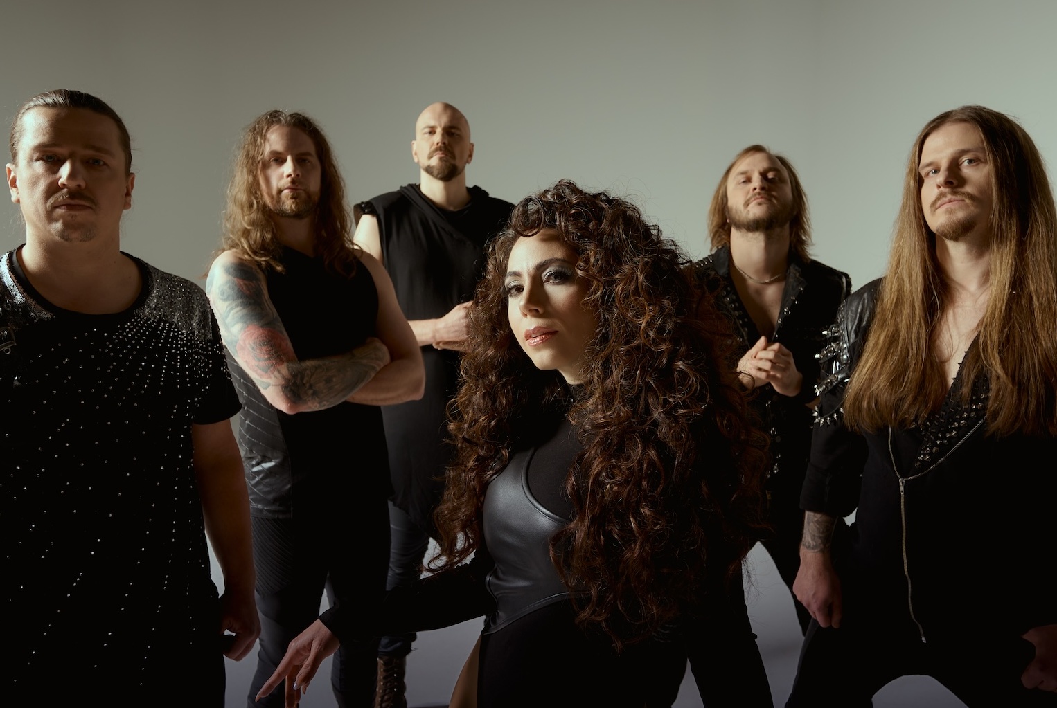 Így teljesít a Battle Beast élén Marina La Torraca