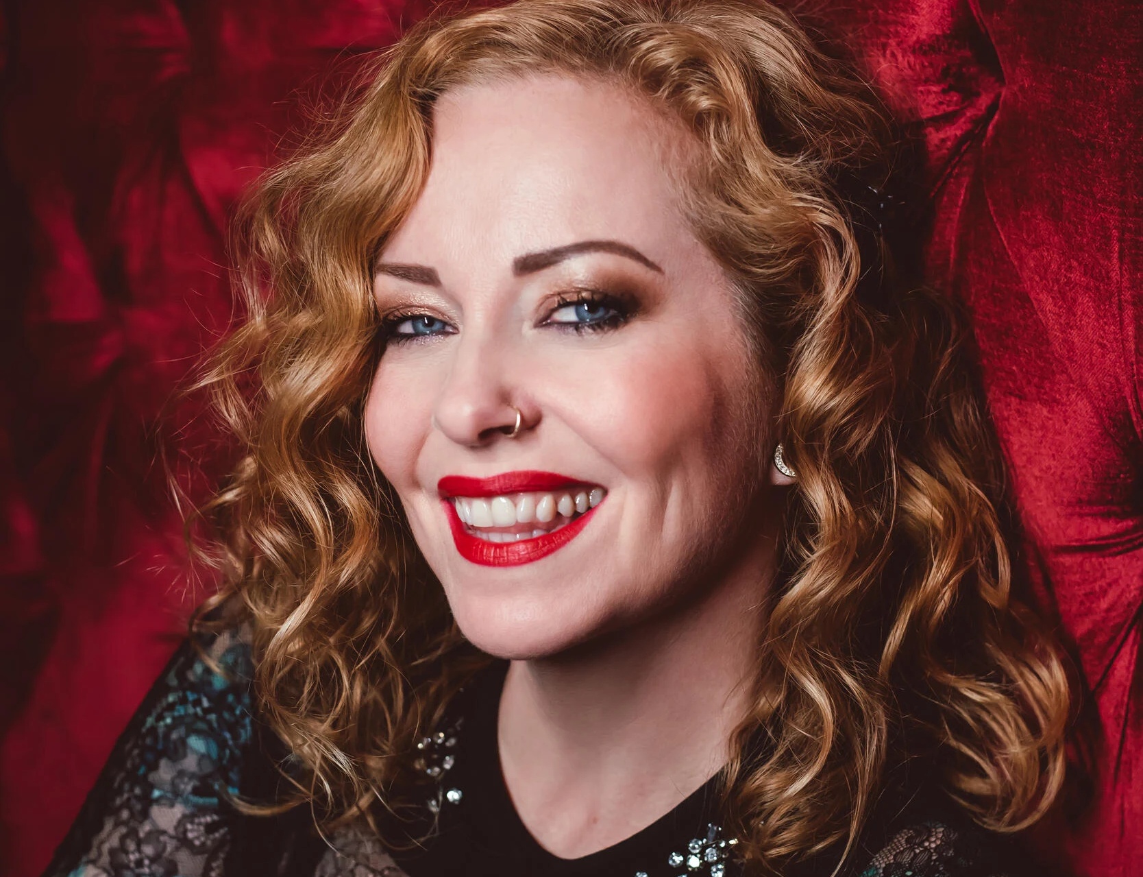 Márciusban jön Anneke van Giersbergen új EP-je