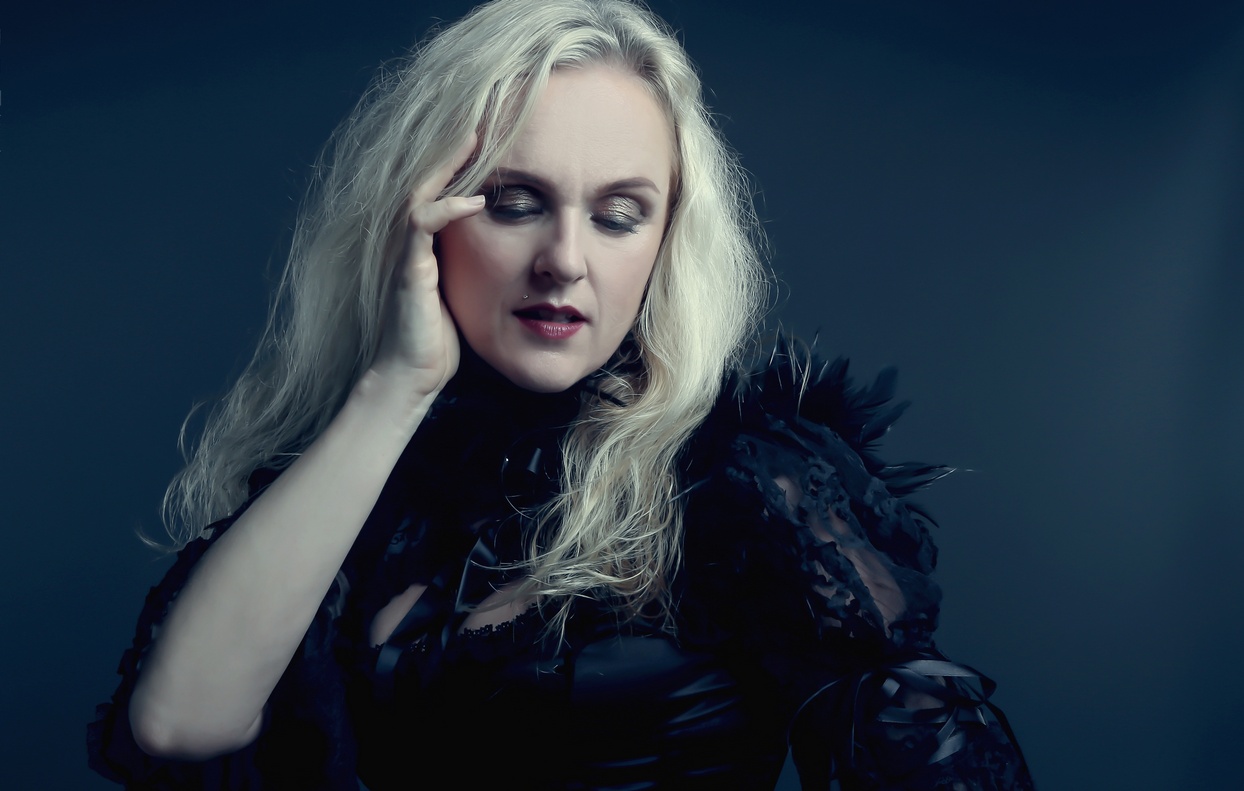 Liv Kristine megvette a saját lemezét, és azt is elmondta, hogy miért