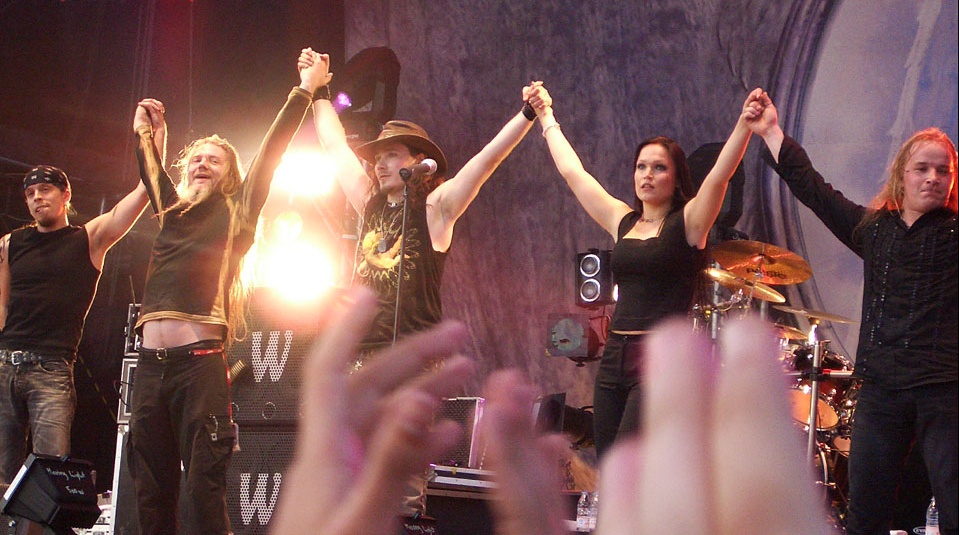 nightwish-2004.jpg