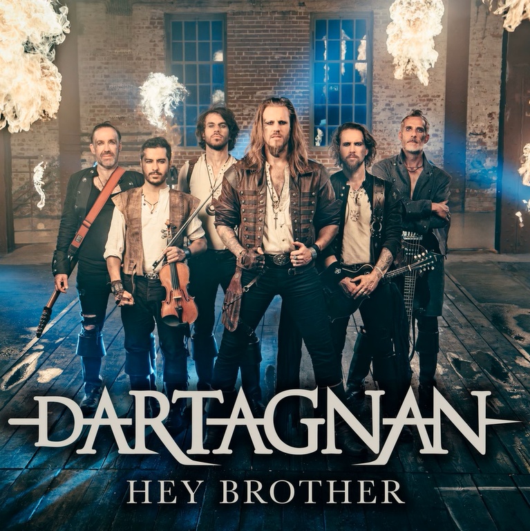 Dal- és klippremier: dArtagnan – Hey Brother