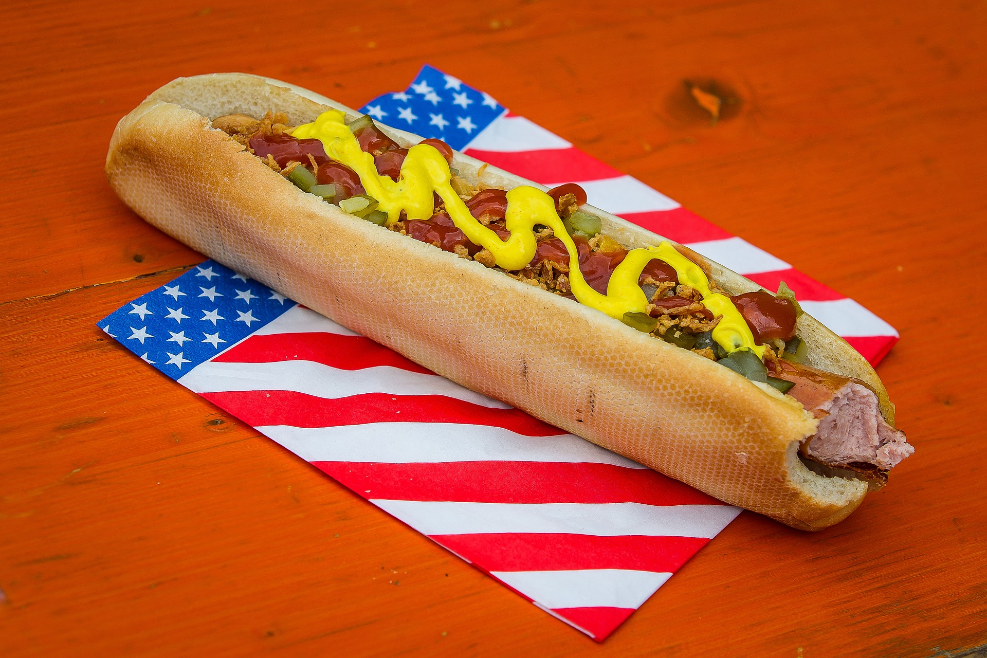 hot-dog-2707798_1920.jpg