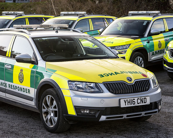 106 mentőorvosi autót vettek a Skodától Angliában