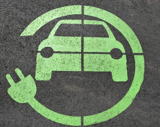 Szén-dioxid kibocsátás – a dízel vagy az e-autózás a jobb?