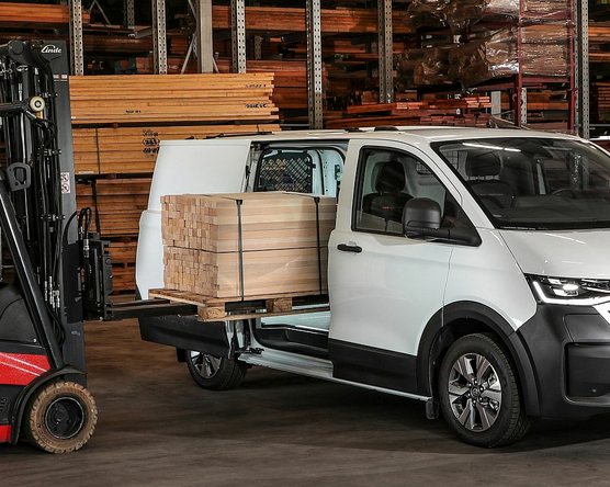 Bővül a Transporter kínálat – először a palettán: Dobozos Transporter L-válaszfallal