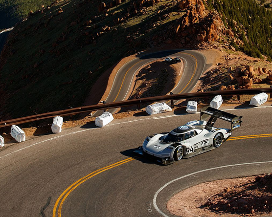 VW pályacsúcs a Pikes Peaken