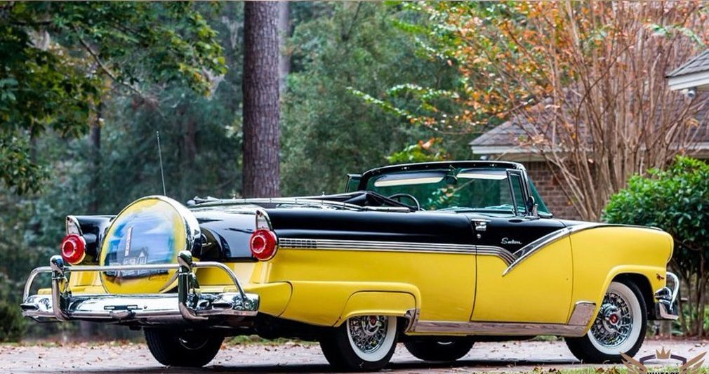 1956_ford_fairlane_sunliner.jpg