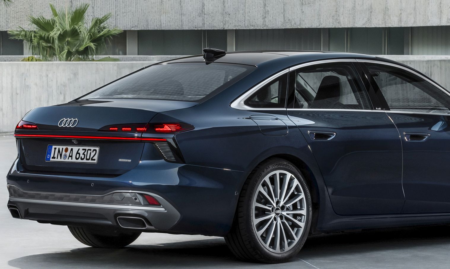 a6_sedan4_m_1.jpg