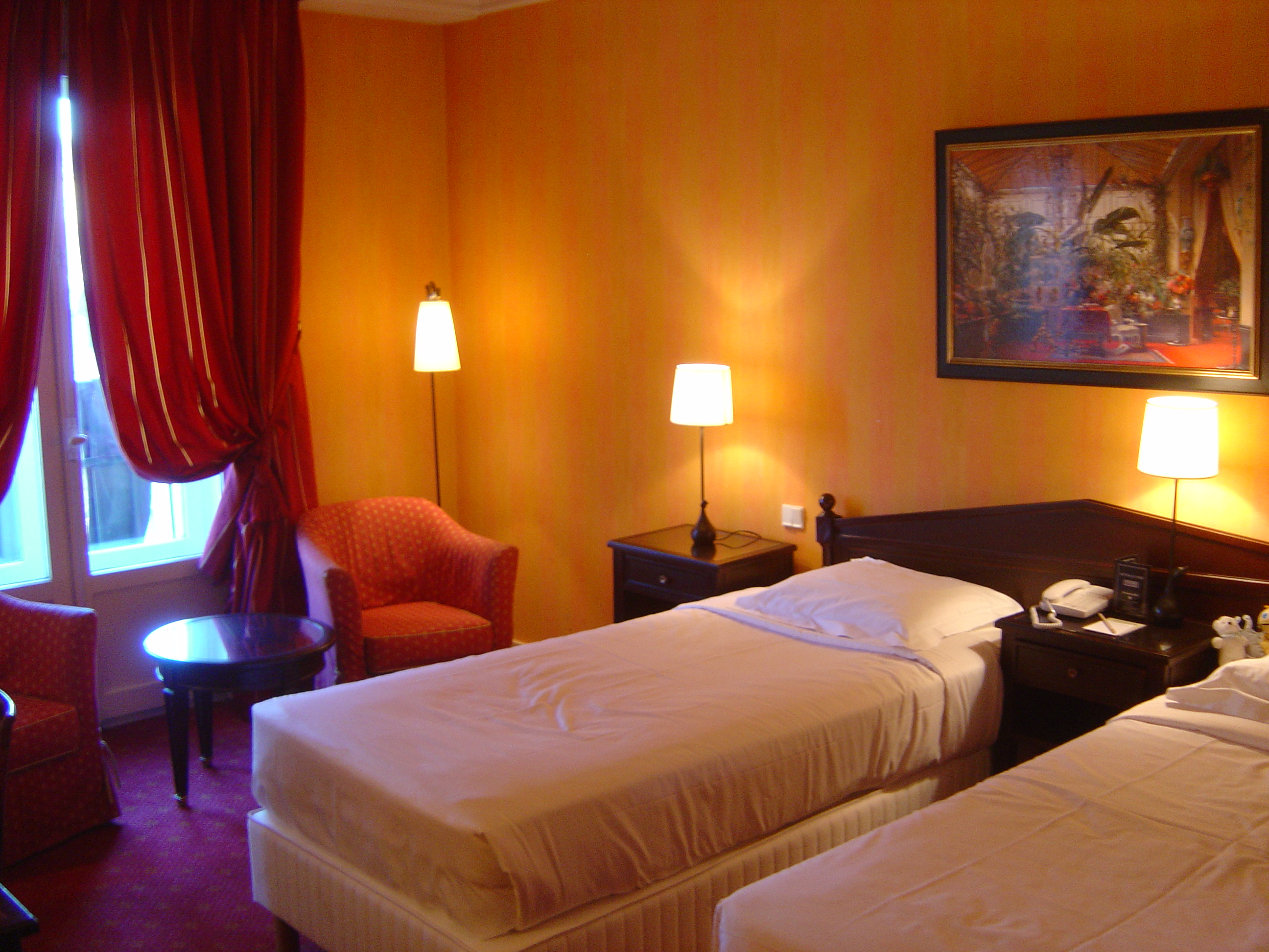 hotel_du_louvre_paris_room_377.jpg