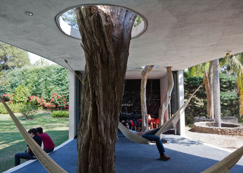 dezeen_Tepoztlan-Lounge-by-Cadaval-and-Sola-Morales_ss_8.jpg