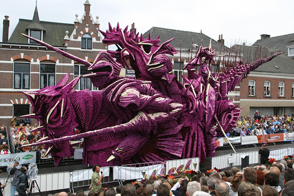 20130523214938_leger__tiggelaar__winnaar_2006_bloemencorso-zundert.jpg