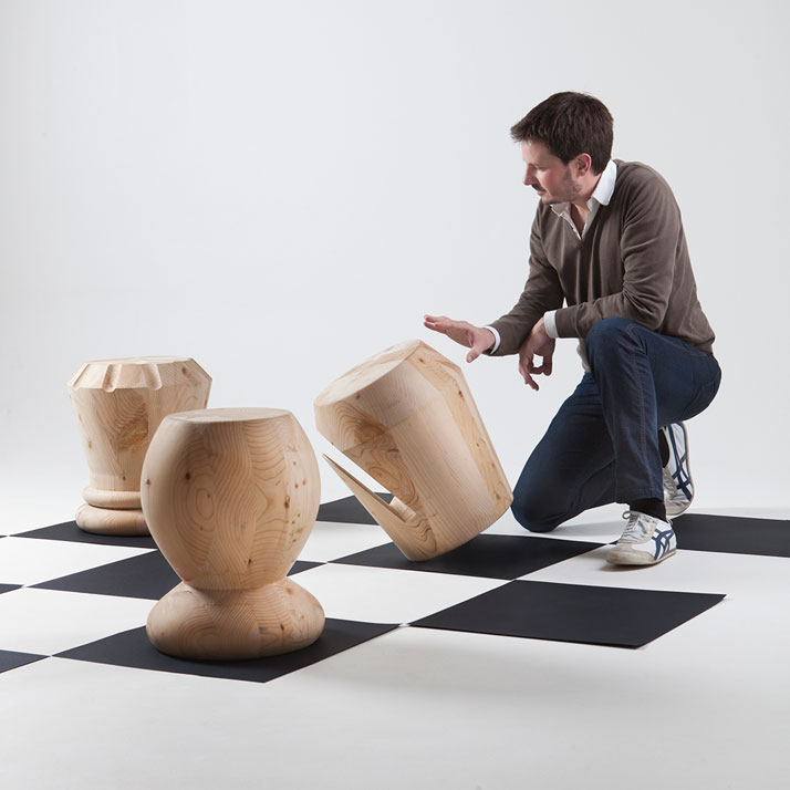 Giorgio-Bonaguro-stools-chess-yatzer-4.jpg