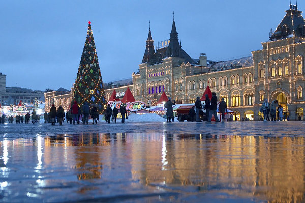Moscow-Christmas-tree.jpg