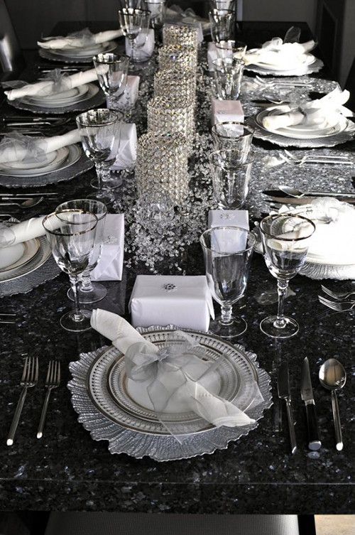 beautiful-and-sparkling-new-year-table-setting-22-554x834.jpg